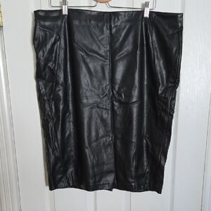 Reitmans Black Pencil Skirt